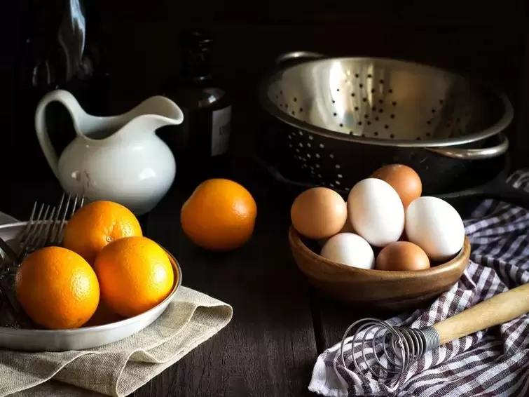 Eier und Orangen für die Eierdiät