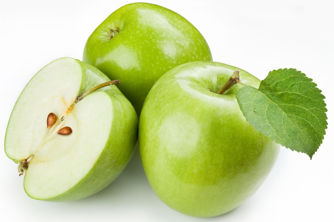 Äpfel können in die Ernährung eines Fastentages auf Basis von Kefir aufgenommen werden
